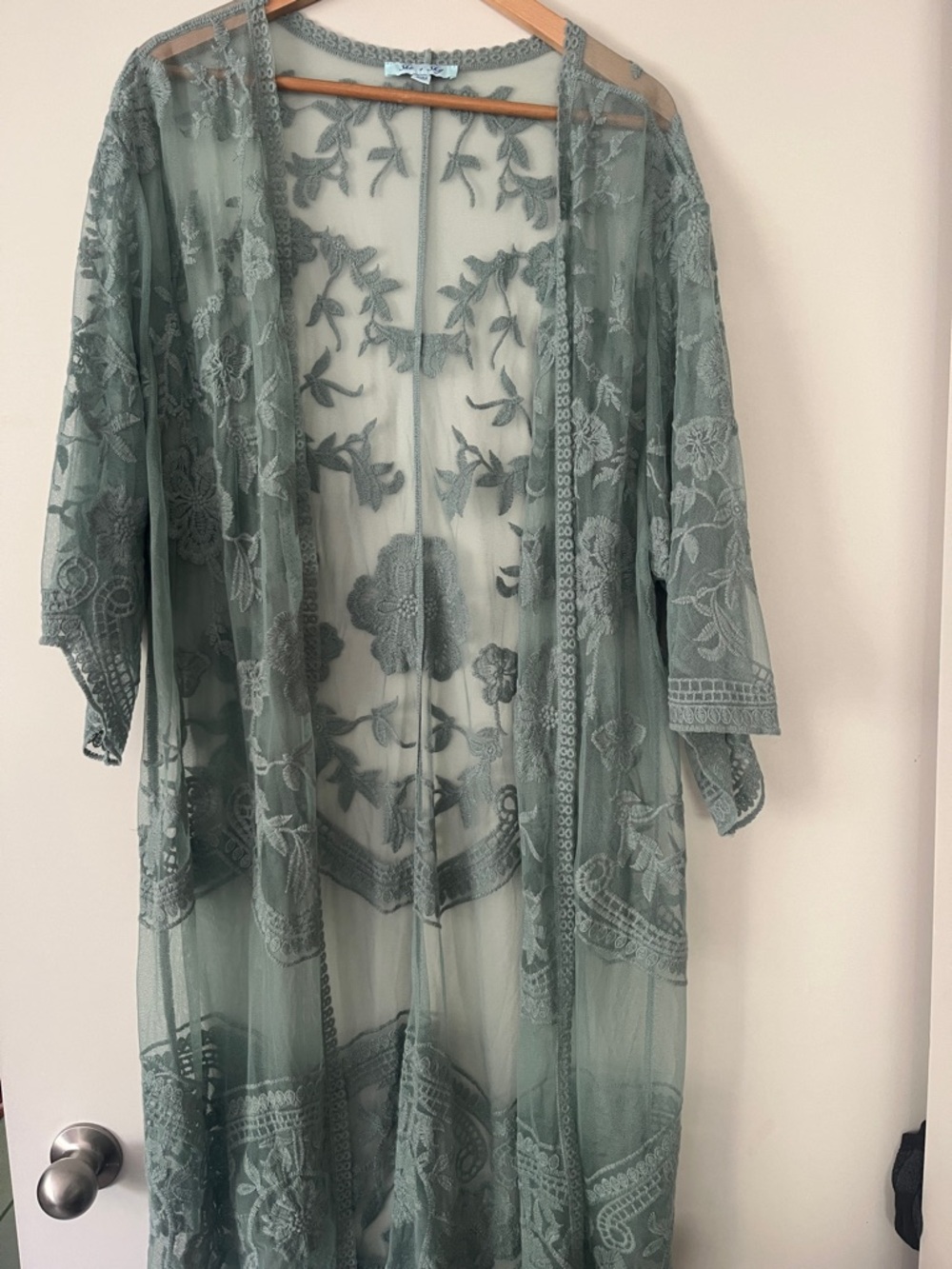 She + Sky Sage Green Embroidered kimono